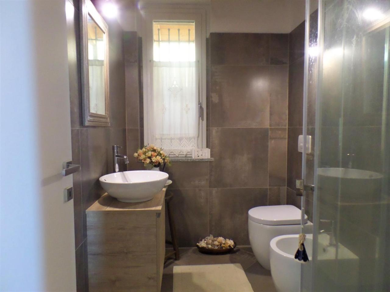 La Briciola Villa Lesa Bagian luar foto