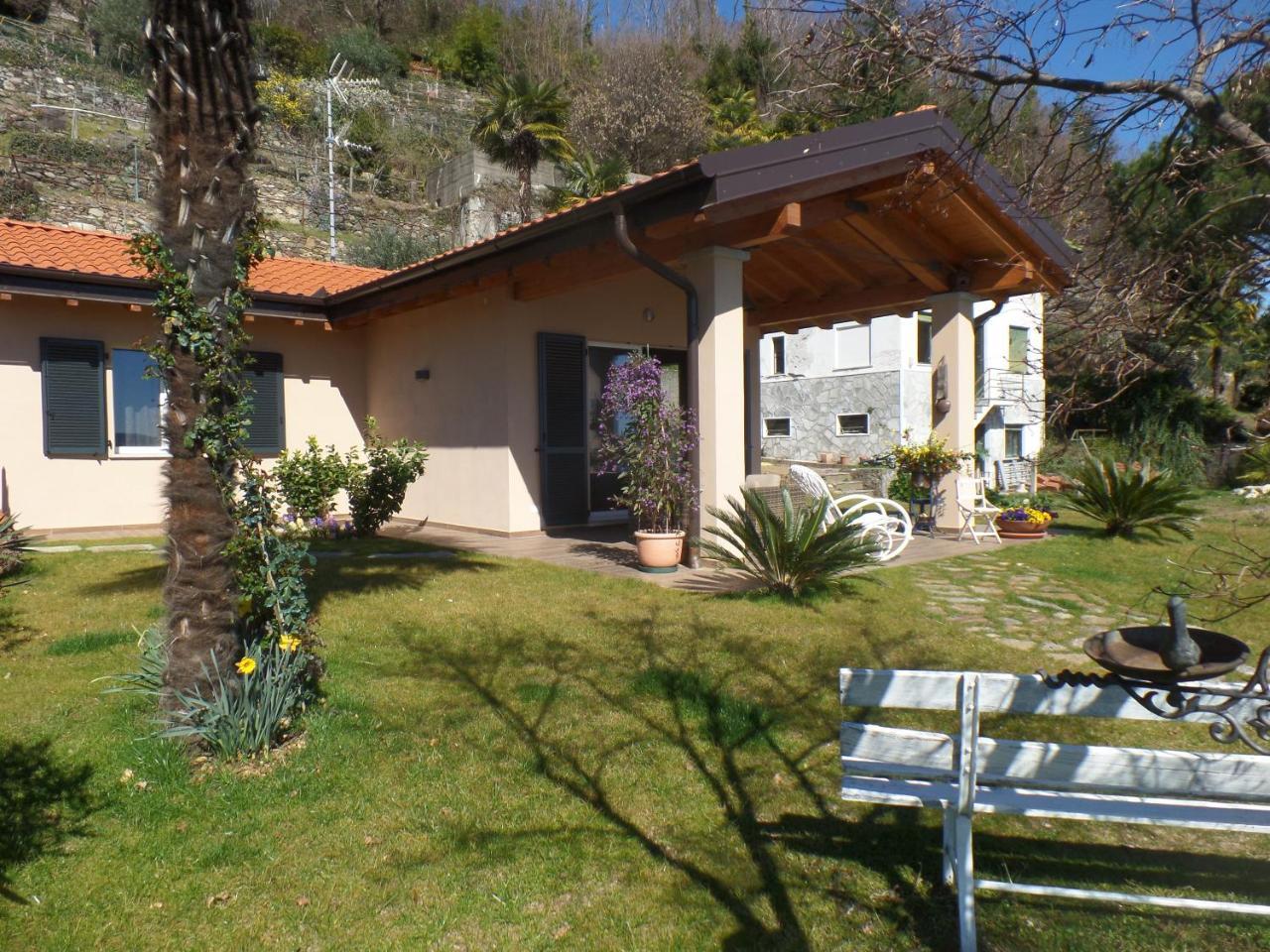 La Briciola Villa Lesa Bagian luar foto